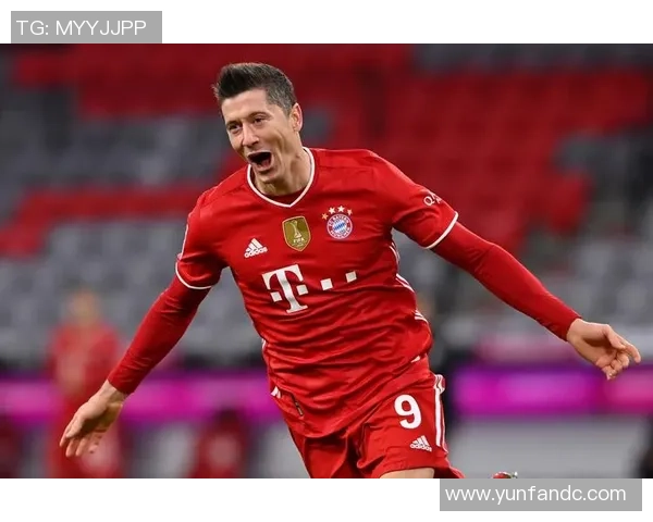 莱万回归老东家破门拜仁球迷怒斥其忘恩负义情绪高涨